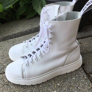 Martens White boots ( like new) - Size 7W